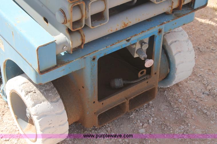 image for item H1730 Genie GS-1930 scissor lift