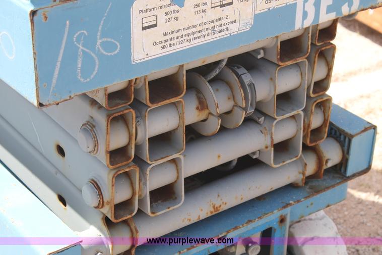 image for item H1730 Genie GS-1930 scissor lift