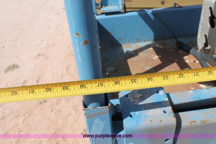 image for item H1730 Genie GS-1930 scissor lift