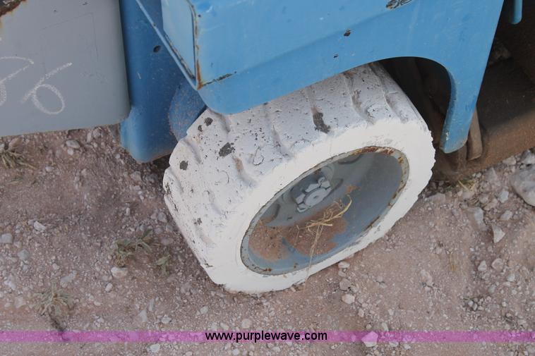 image for item H1731 Genie GS-1930 scissor lift