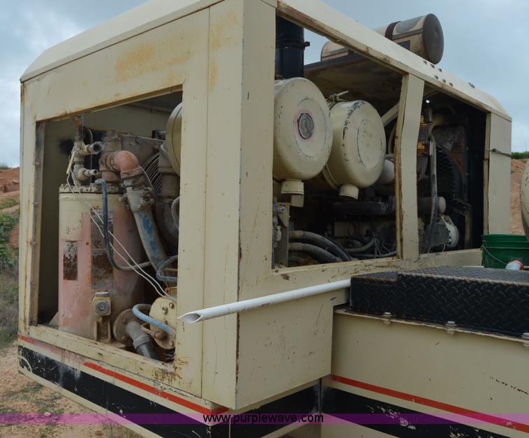 image for item H2943 Ingersoll Rand ECM-370 directional boring machine