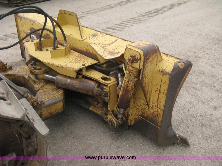 image for item H5253 1993 Case 550E long track dozer