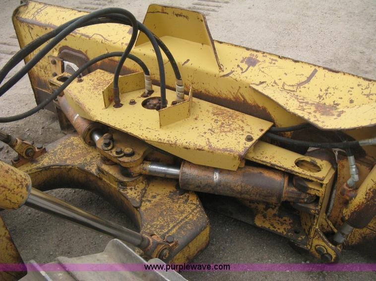 image for item H5253 1993 Case 550E long track dozer