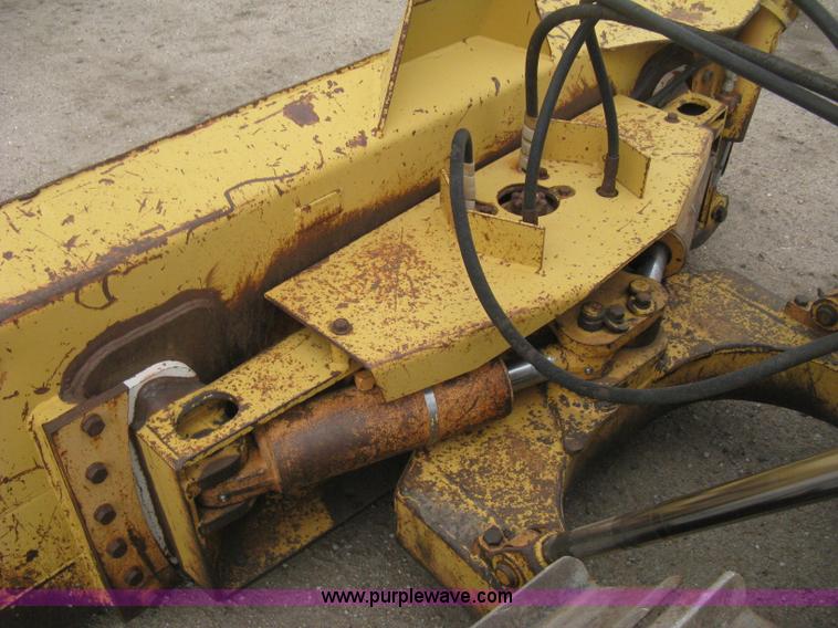 image for item H5253 1993 Case 550E long track dozer