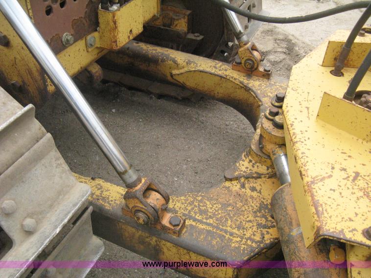 image for item H5253 1993 Case 550E long track dozer