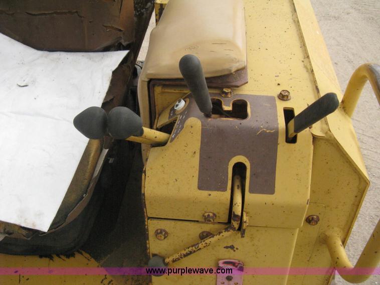 image for item H5253 1993 Case 550E long track dozer
