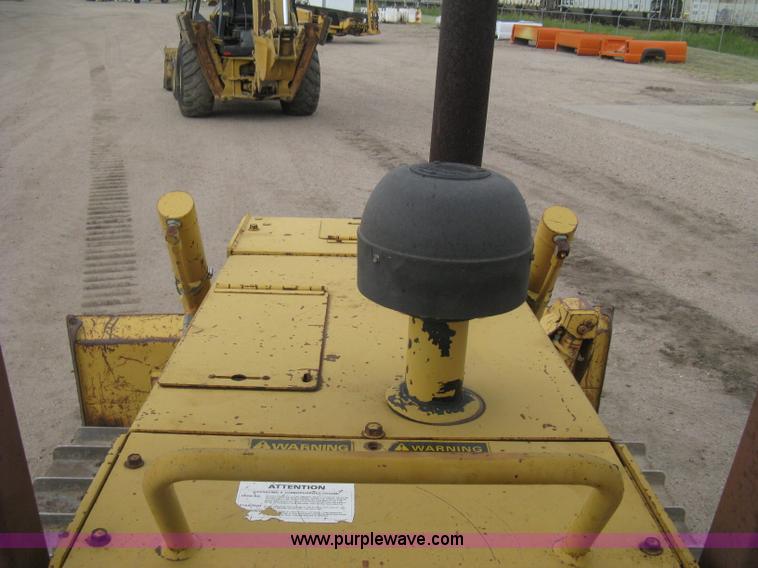 image for item H5253 1993 Case 550E long track dozer