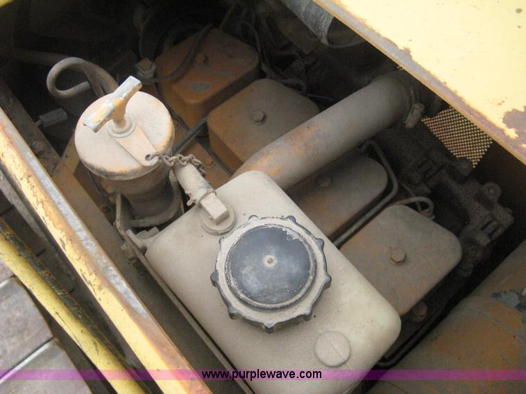 image for item H5253 1993 Case 550E long track dozer