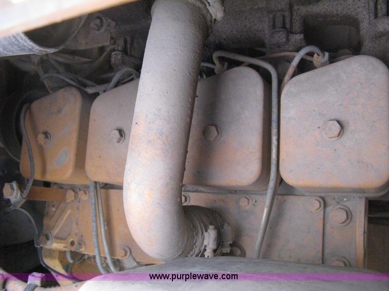 image for item H5253 1993 Case 550E long track dozer