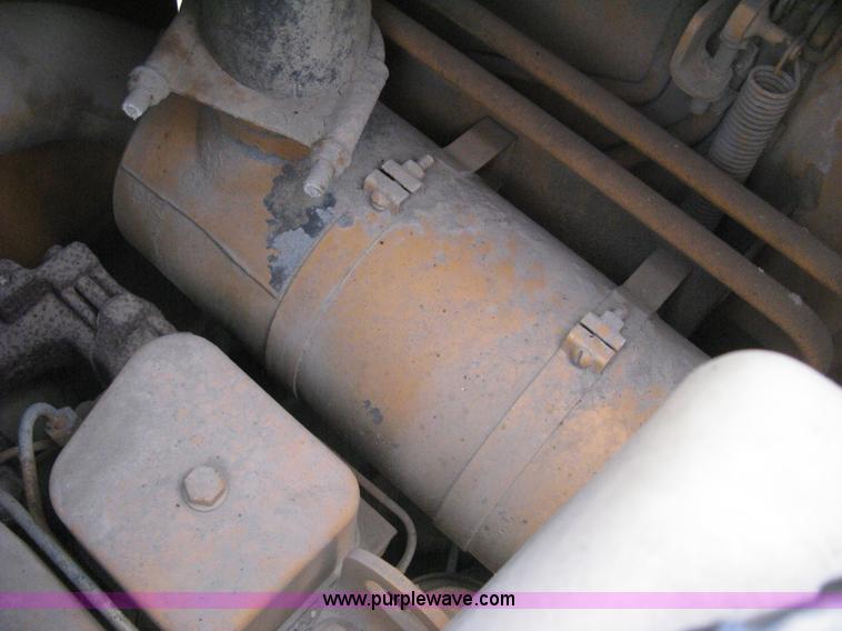 image for item H5253 1993 Case 550E long track dozer