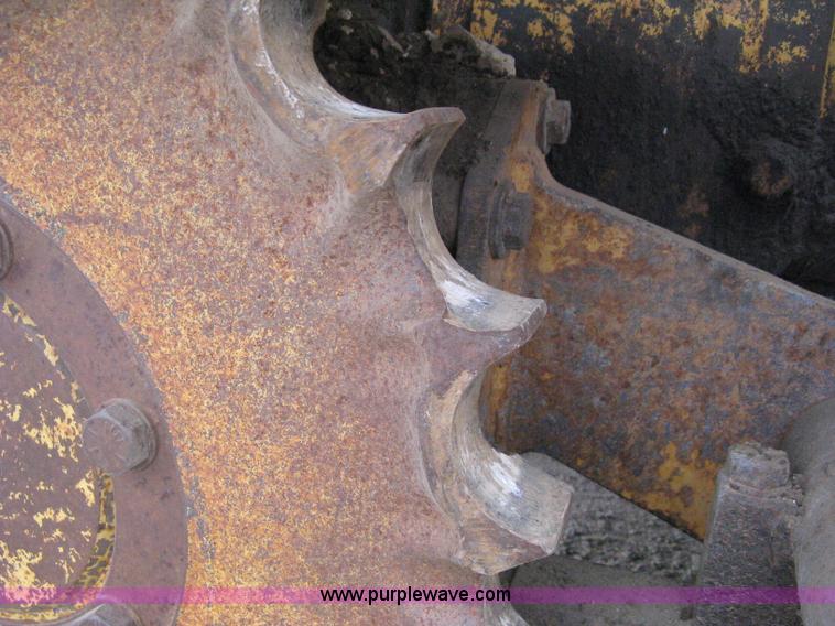 image for item H5253 1993 Case 550E long track dozer