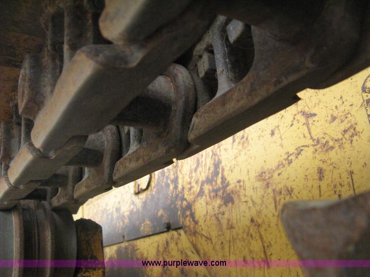 image for item H5253 1993 Case 550E long track dozer