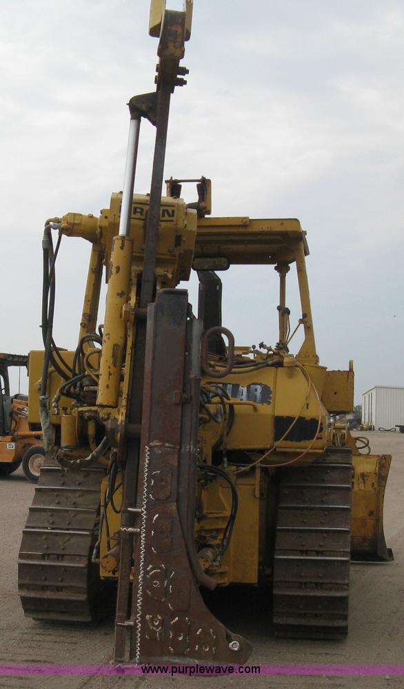 image for item H5255 1991 Caterpillar D5H Series II dozer with vibratory cable plow