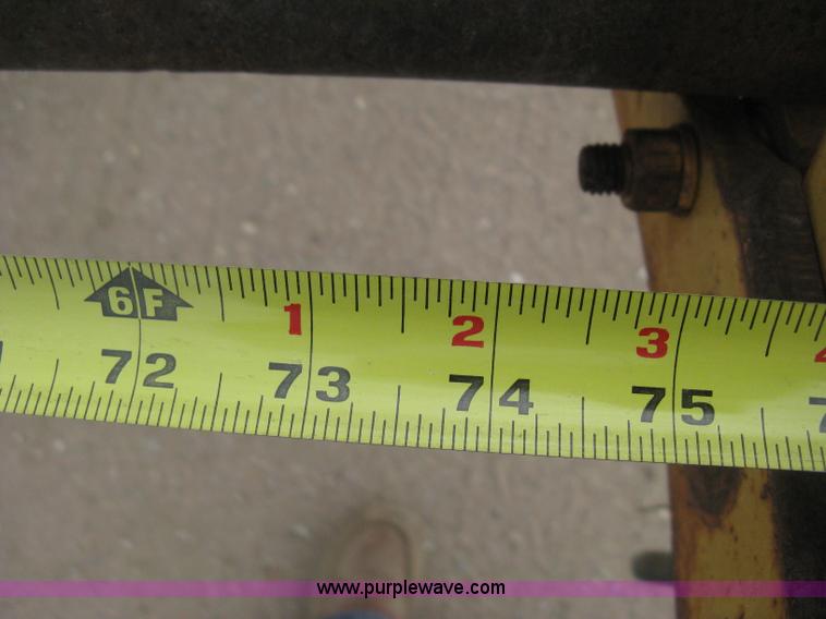 image for item H5255 1991 Caterpillar D5H Series II dozer with vibratory cable plow