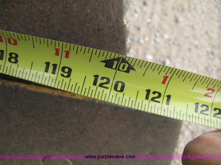 image for item H5255 1991 Caterpillar D5H Series II dozer with vibratory cable plow