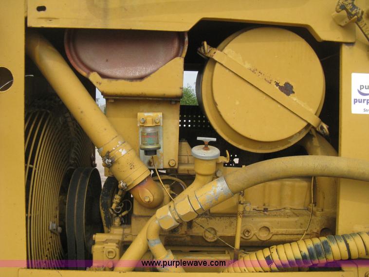 image for item H5255 1991 Caterpillar D5H Series II dozer with vibratory cable plow