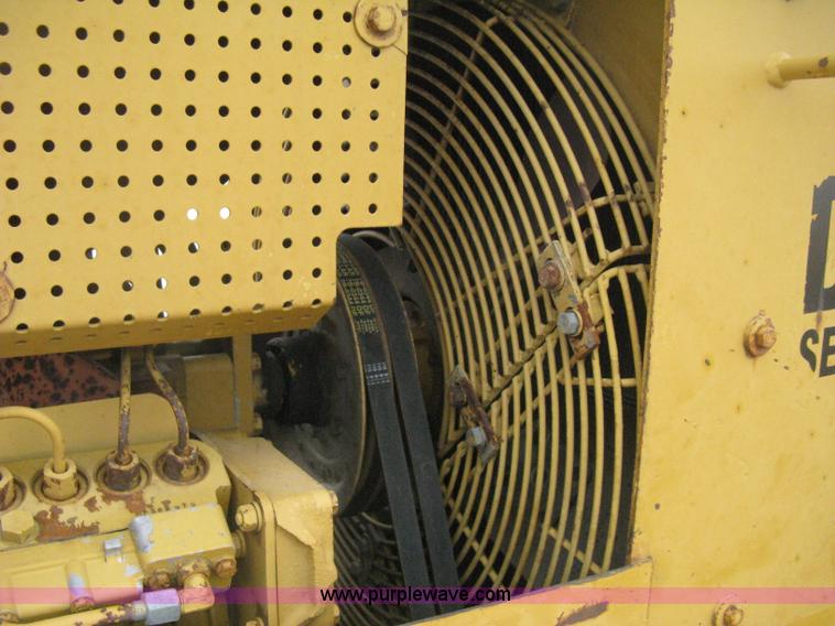 image for item H5255 1991 Caterpillar D5H Series II dozer with vibratory cable plow