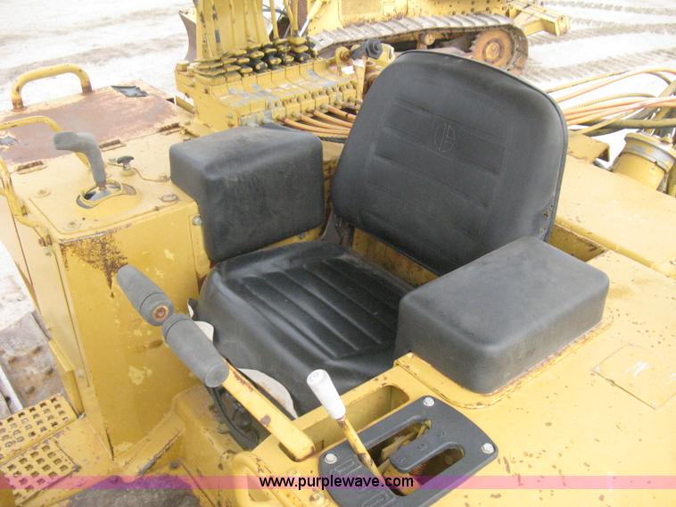 image for item H5255 1991 Caterpillar D5H Series II dozer with vibratory cable plow