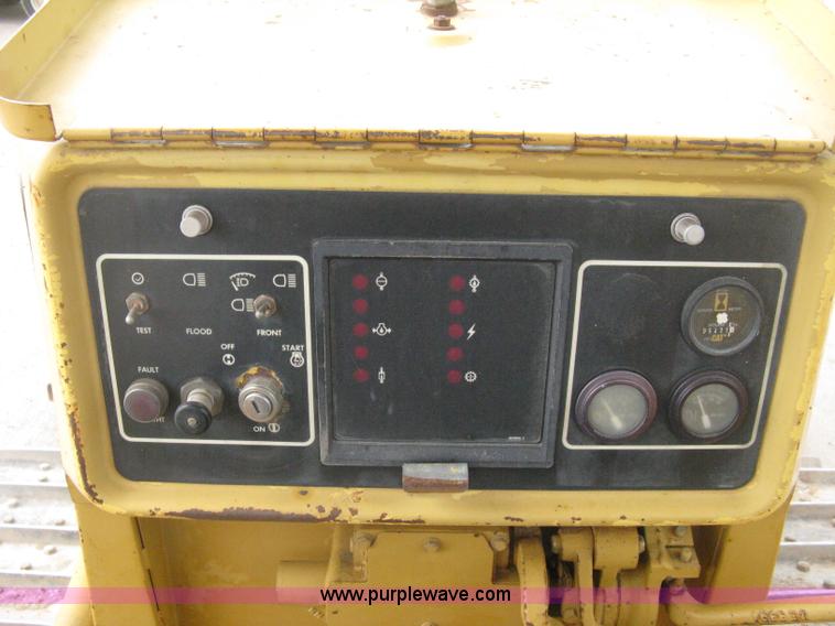 image for item H5255 1991 Caterpillar D5H Series II dozer with vibratory cable plow