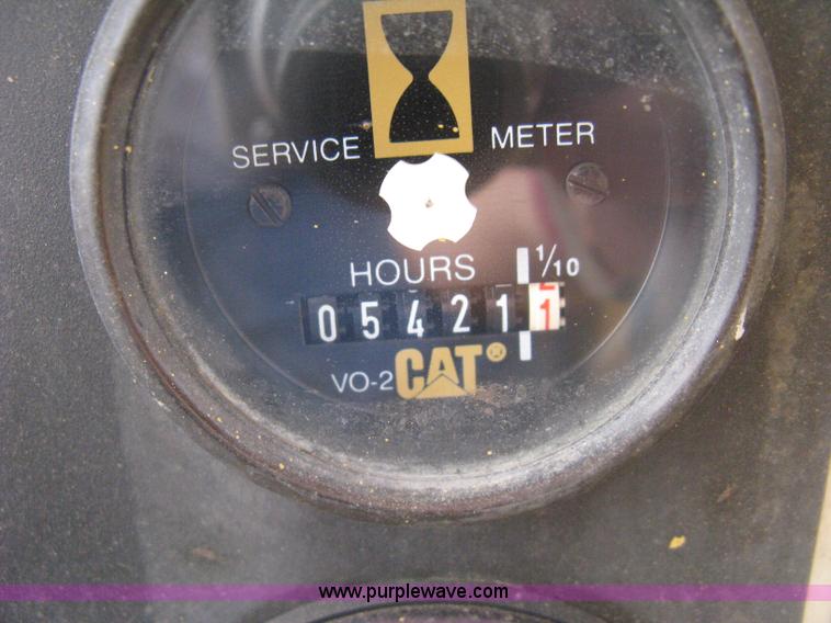 image for item H5255 1991 Caterpillar D5H Series II dozer with vibratory cable plow