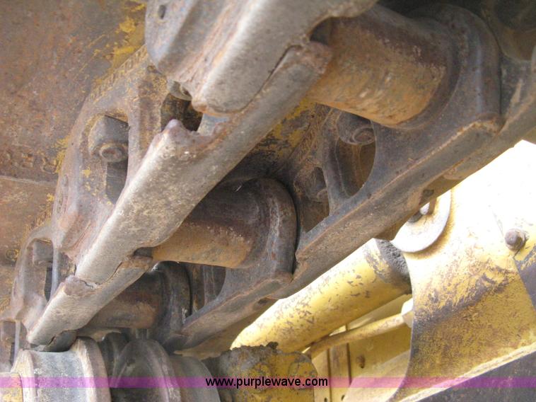 image for item H5255 1991 Caterpillar D5H Series II dozer with vibratory cable plow