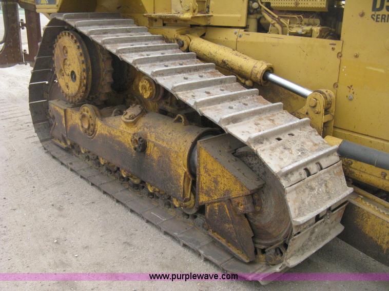image for item H5255 1991 Caterpillar D5H Series II dozer with vibratory cable plow