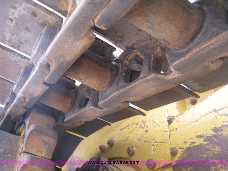 image for item H5255 1991 Caterpillar D5H Series II dozer with vibratory cable plow