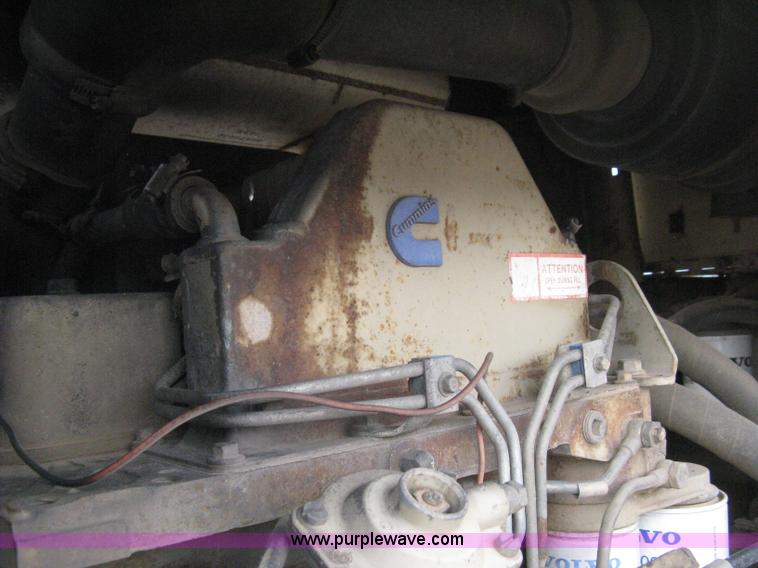 image for item H5256 1990 Ingersoll Rand SD-100F articulated vibratory pad foot roller