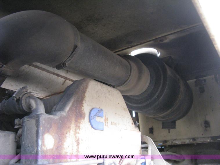 image for item H5256 1990 Ingersoll Rand SD-100F articulated vibratory pad foot roller