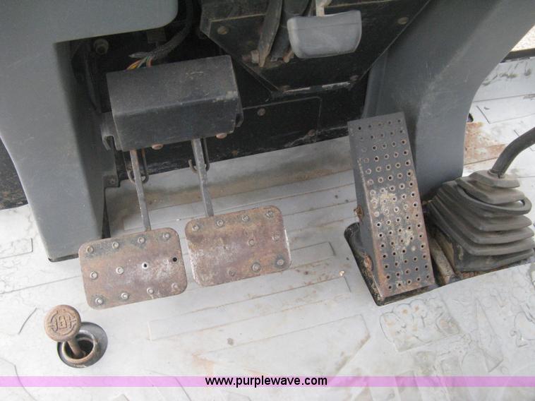 image for item H5257 1998 Caterpillar 416C backhoe