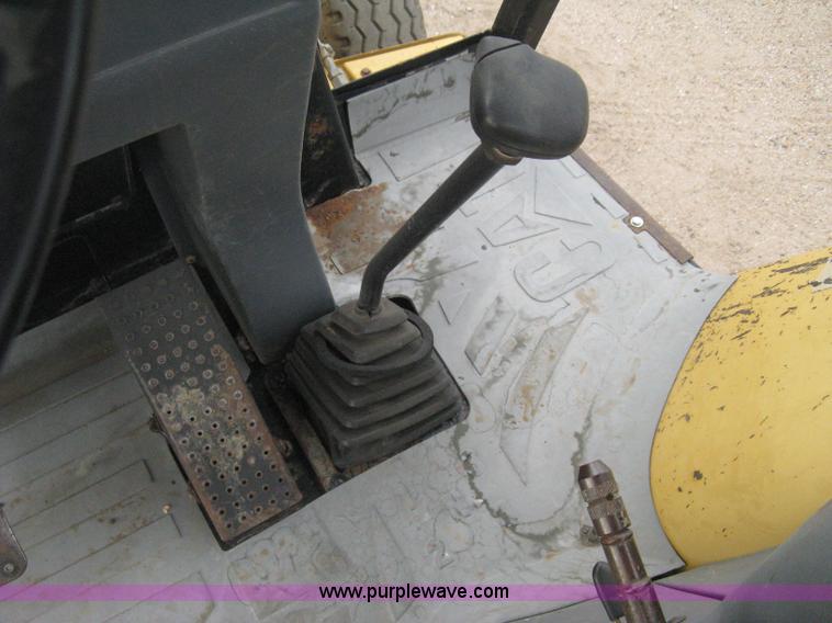 image for item H5257 1998 Caterpillar 416C backhoe