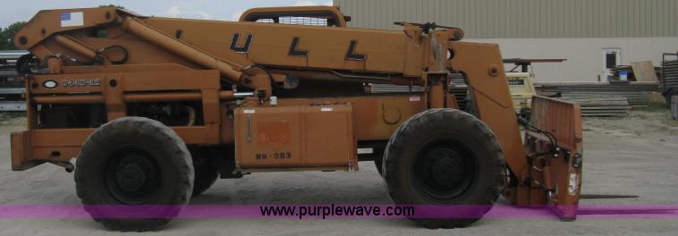 image for item H5262 1997 Lull 844C-42 Highlander telehandler