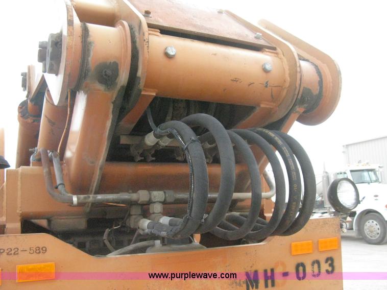 image for item H5262 1997 Lull 844C-42 Highlander telehandler