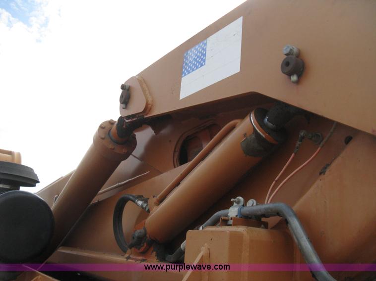 image for item H5263 1998 Lull 844C-42 Highlander telehandler