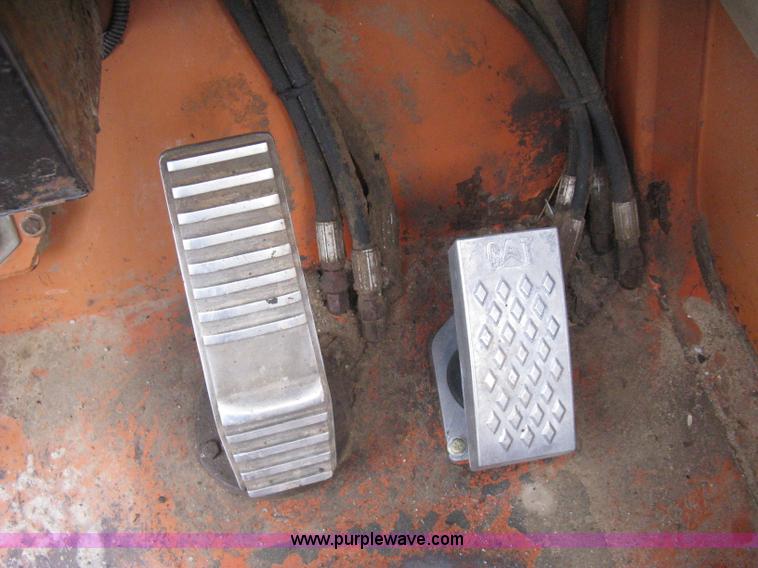 image for item H5263 1998 Lull 844C-42 Highlander telehandler