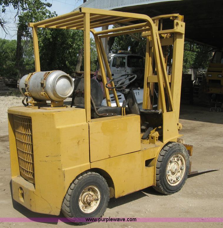 Allis Chalmers ACP50 forklift in Wichita, KS Item H5264 sold Purple
