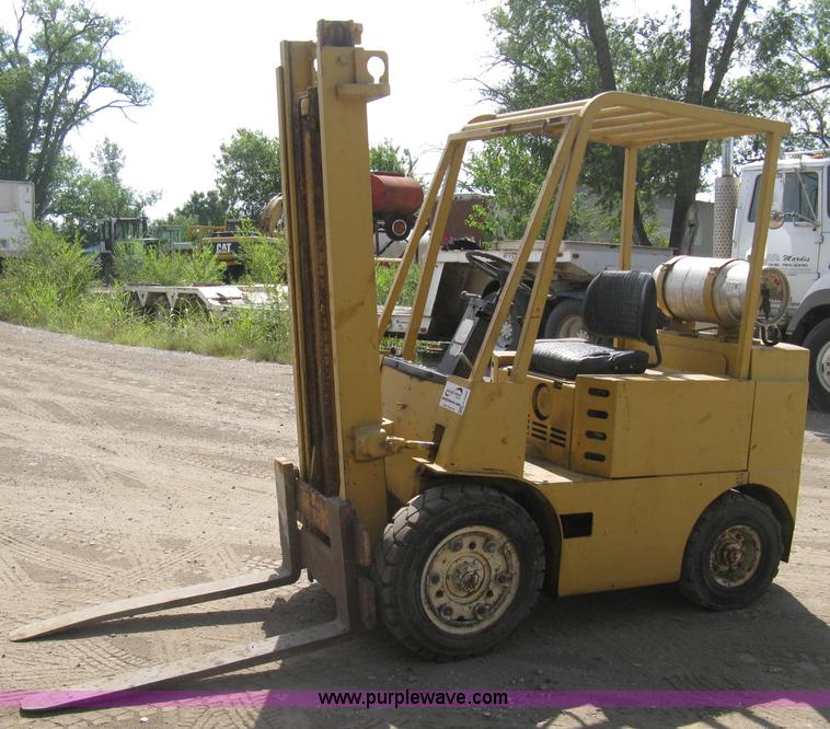 Allis Chalmers ACP50 forklift in Wichita, KS Item H5264 sold Purple