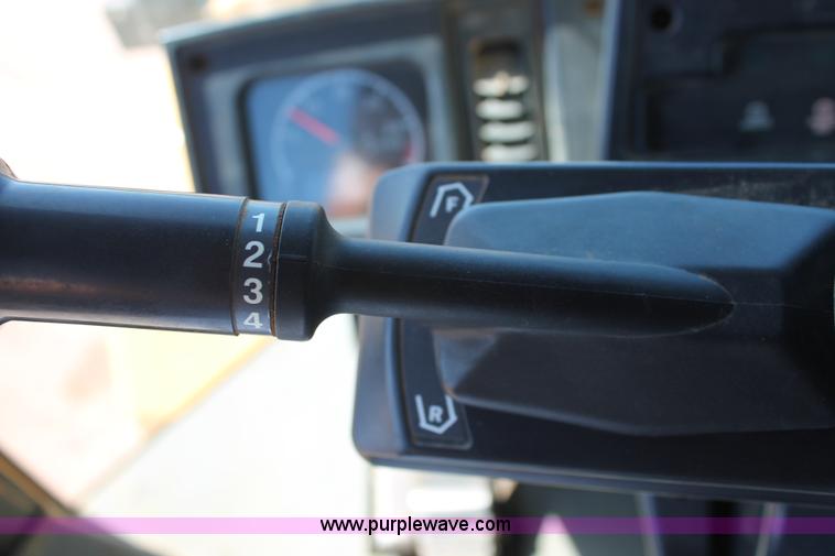 image for item H5609 1998 Caterpillar 950G wheel loader