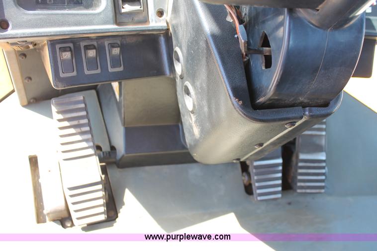 image for item H5609 1998 Caterpillar 950G wheel loader