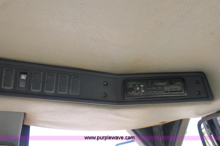 image for item H5609 1998 Caterpillar 950G wheel loader