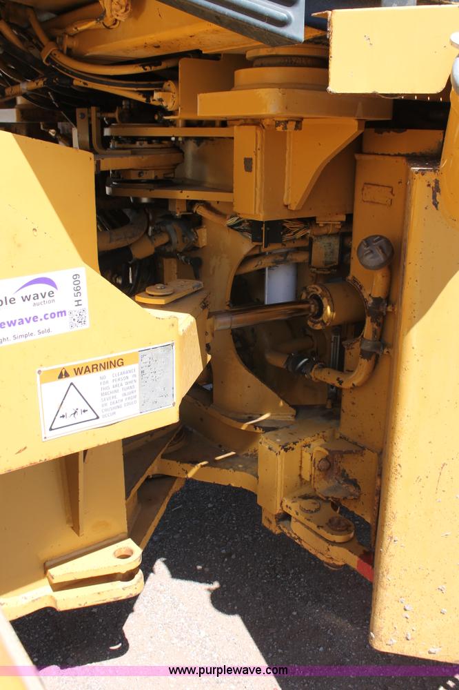 image for item H5609 1998 Caterpillar 950G wheel loader