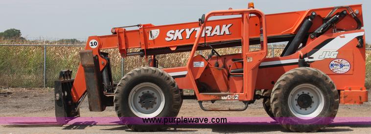 image for item H5610 2006 SkyTrak 10042 telehandler