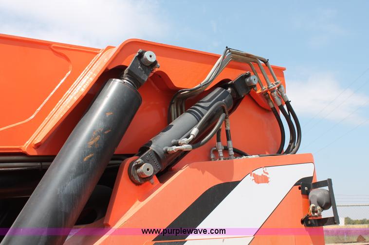 image for item H5610 2006 SkyTrak 10042 telehandler