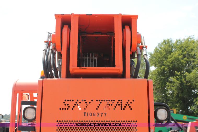 image for item H5610 2006 SkyTrak 10042 telehandler