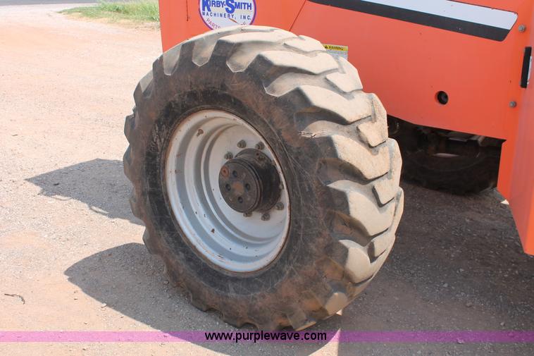 image for item H5610 2006 SkyTrak 10042 telehandler