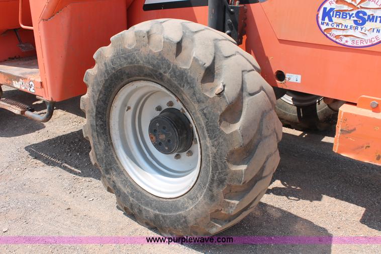 image for item H5610 2006 SkyTrak 10042 telehandler