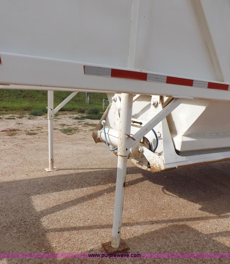 image for item H9144 1989 Ranco bottom dump trailer