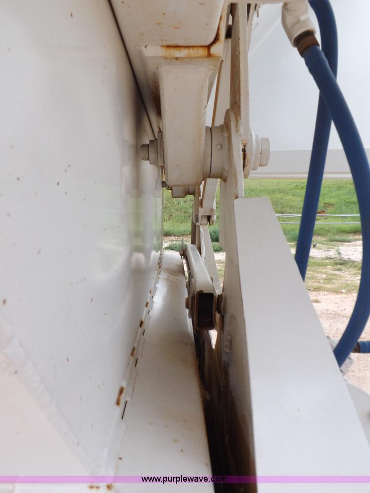 image for item H9144 1989 Ranco bottom dump trailer