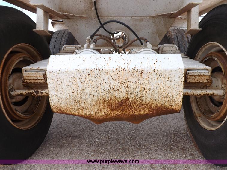 image for item H9144 1989 Ranco bottom dump trailer