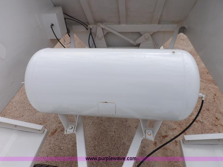 image for item H9144 1989 Ranco bottom dump trailer